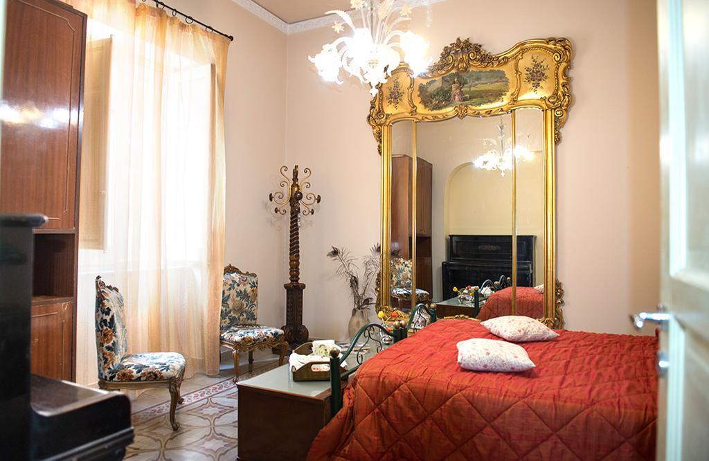 La Casa Di Via Narbone Palermo Exterior foto